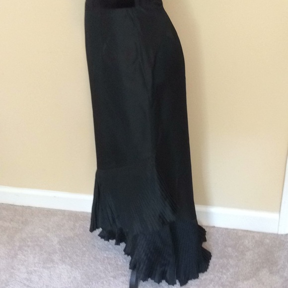 Cache Black Skirt - Picture 6 of 9